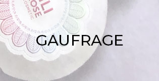 Gaufrage pour étiquettes adhésives